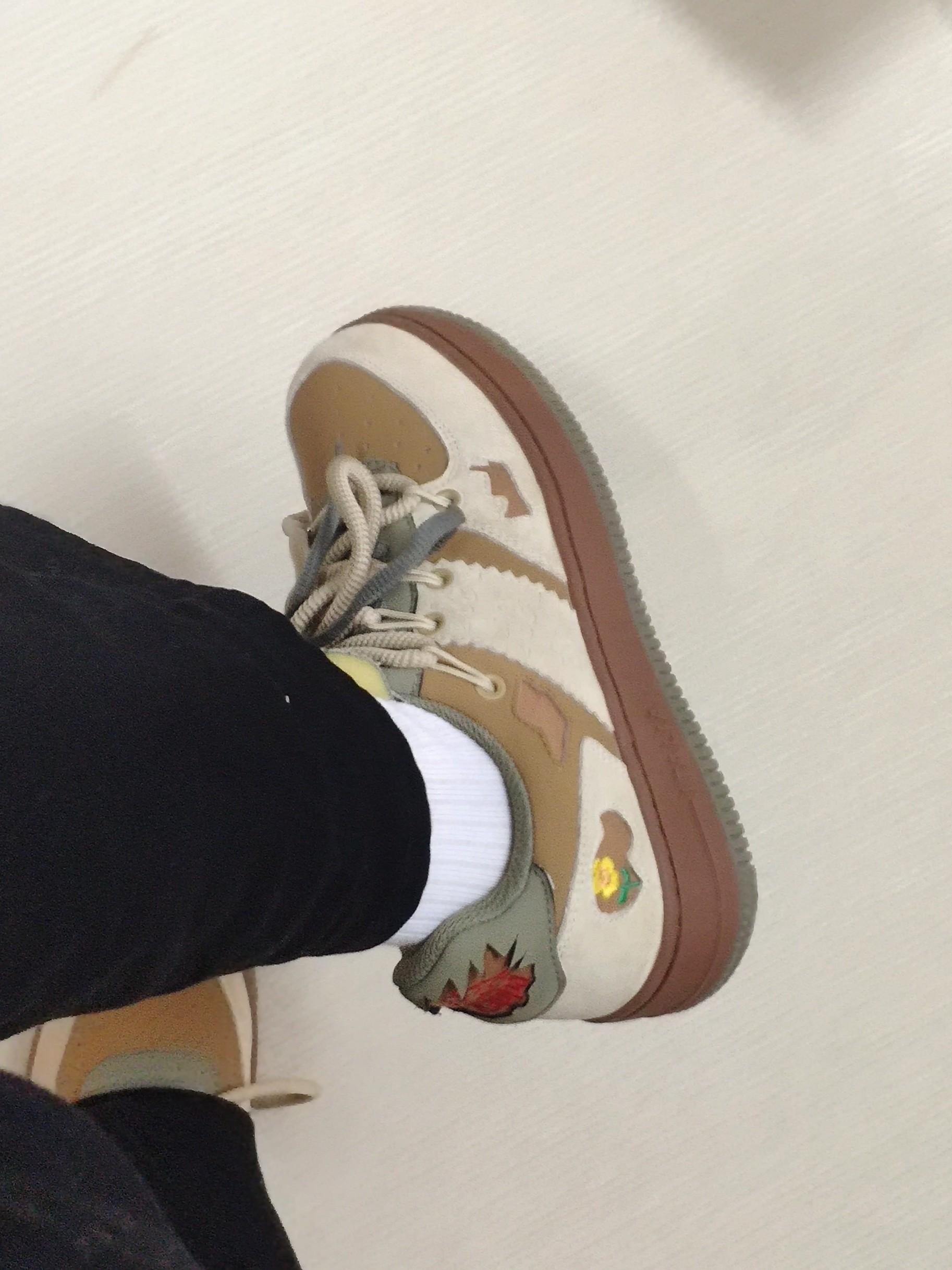 啊啊啊 女大学生的天菜板鞋就是它!